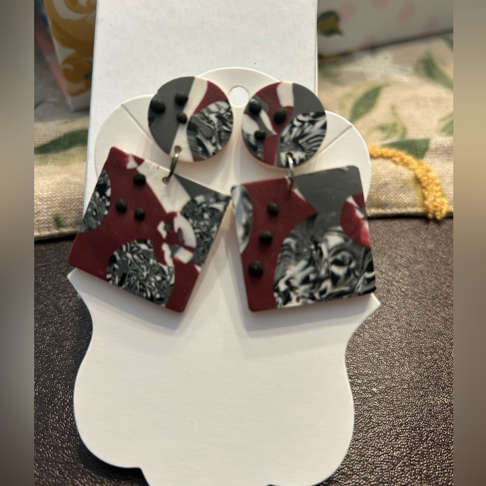 ✂️ Abstract Red and Black Earrings